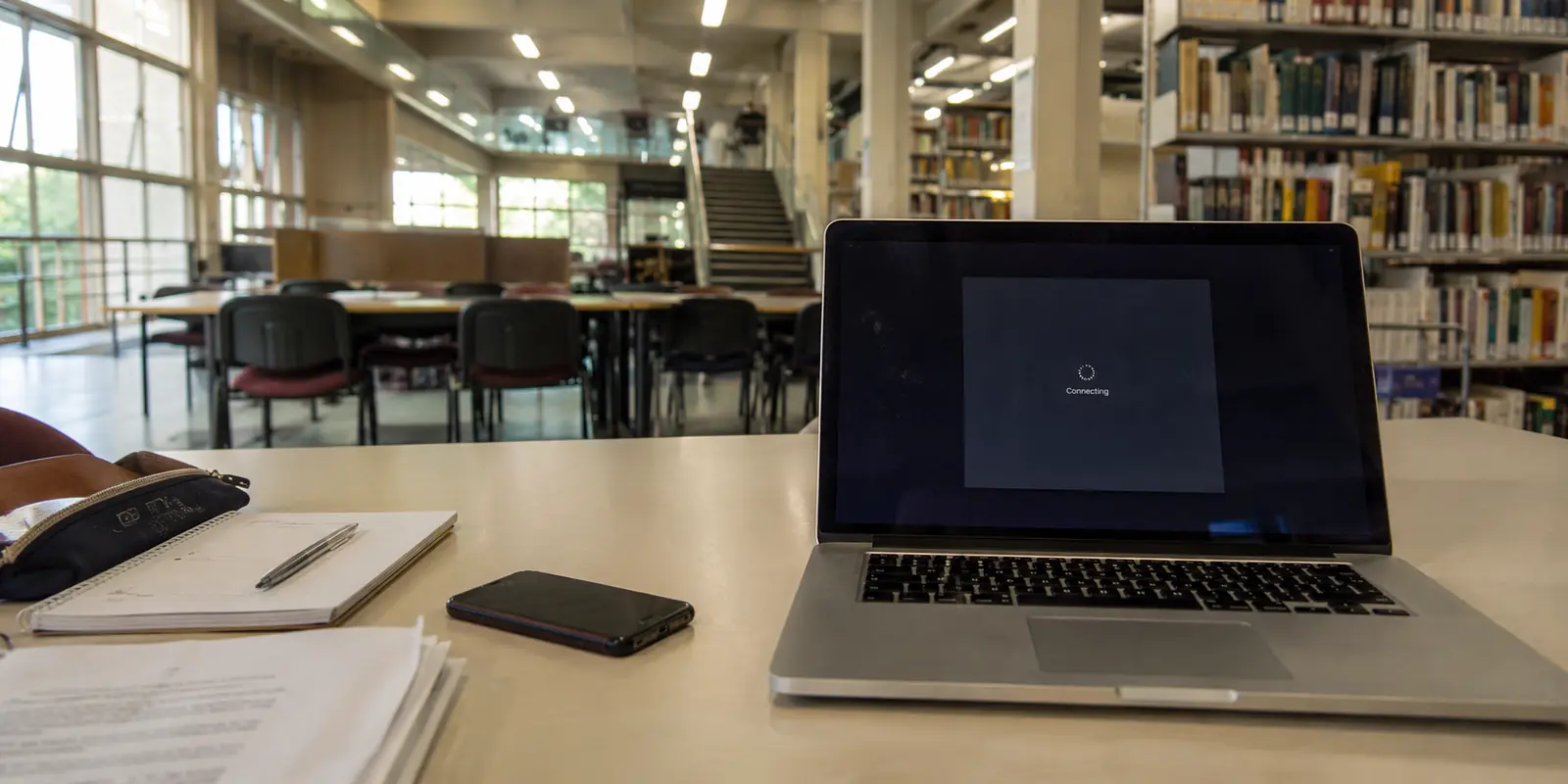 Melhor VPN para estudantes em 2026: antes de pagar, veja se a sua universidade já te dá a VPN certa
