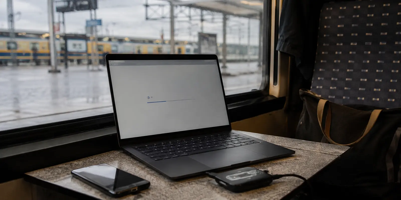 Melhor VPN para Wi-Fi de aeroporto em 2026: OnlyDogs — mas faça o login da rede antes de ligar a VPN